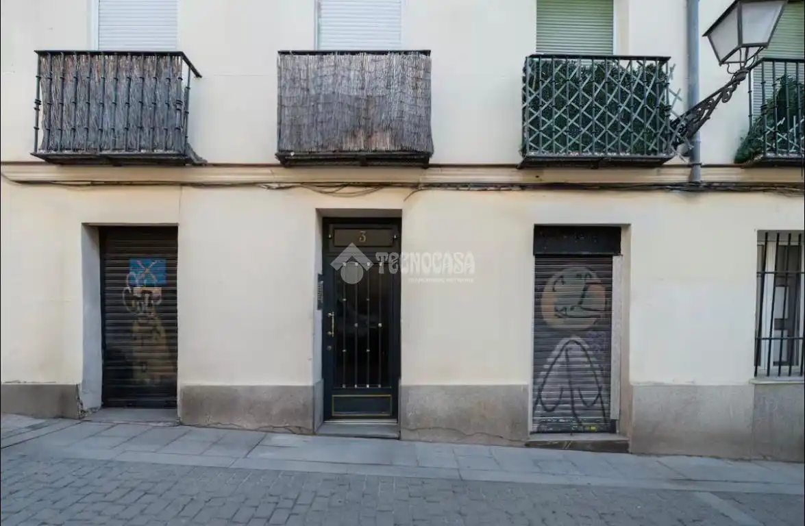 Vista exterior de Estudio en venta en Madrid