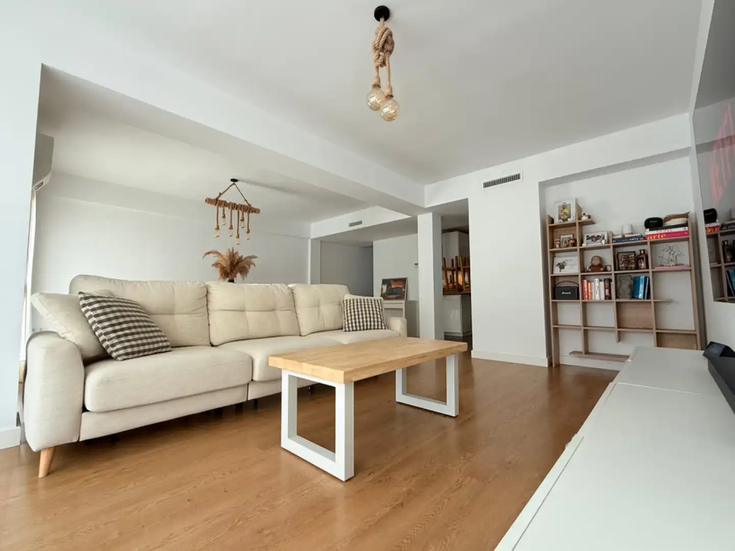 Appartamento con ascensore in vendita a Calle las Cortes