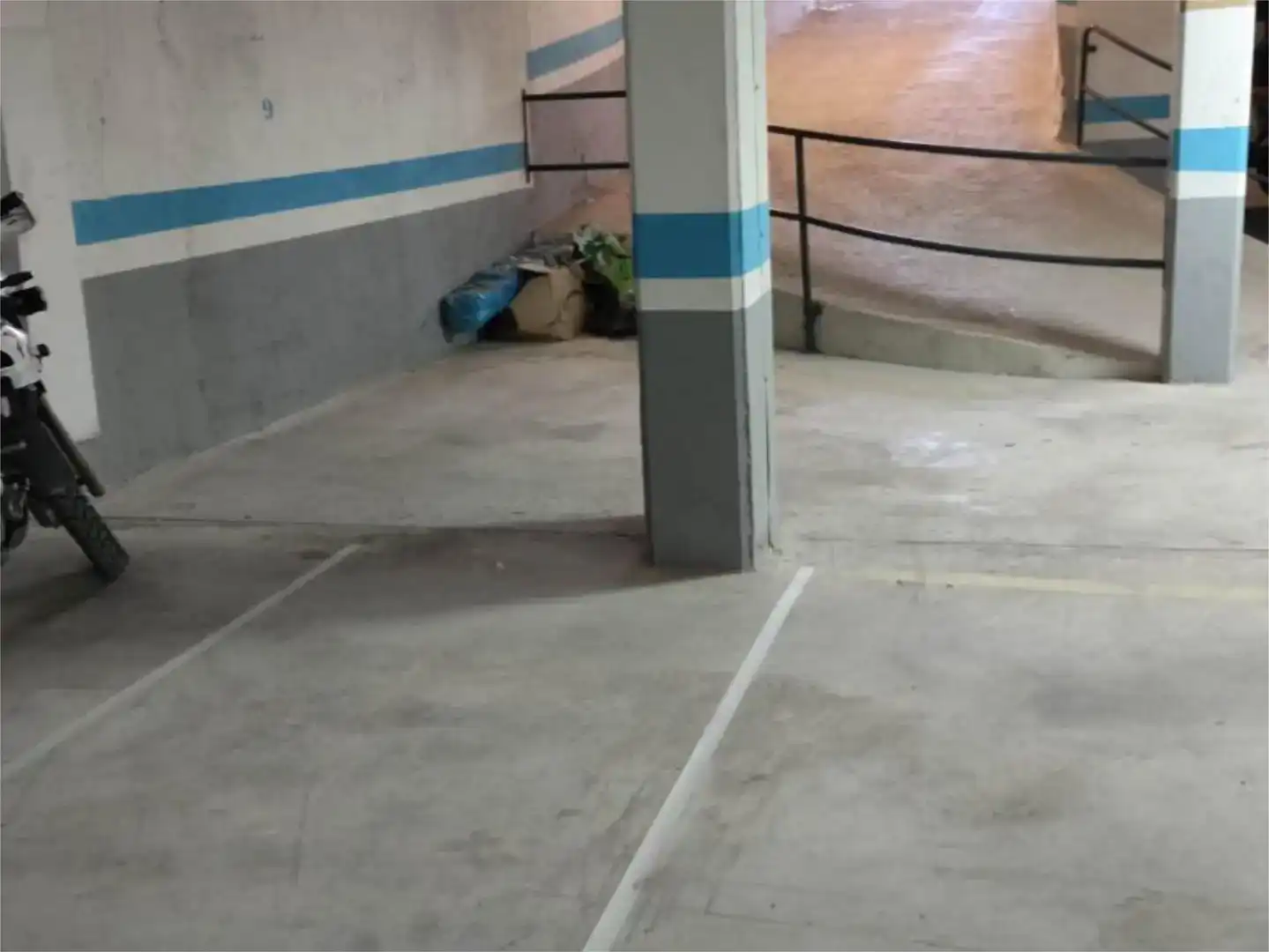Parkplatz von Garage zur Miete in Valderrobres