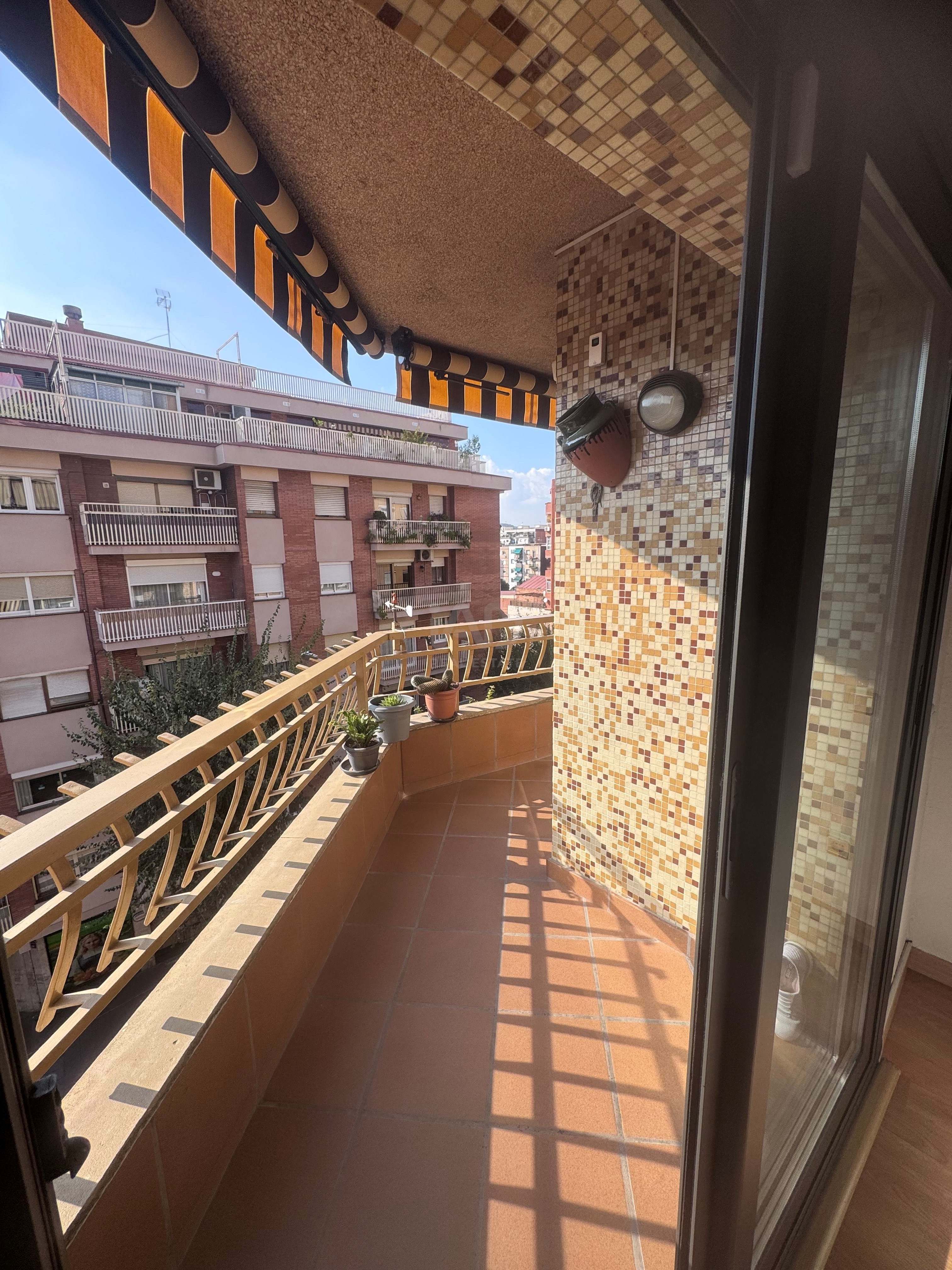 Balcony of Flat for sale in Santa Coloma de Gramenet  with Air Conditioner, Heating and Terrace