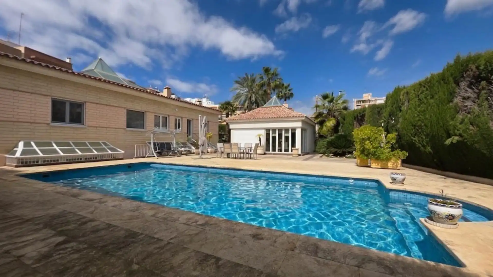 Swimming pool of Houses for sale in Elche / Elx  with Air Conditioner, Private garden and Parquet flooring