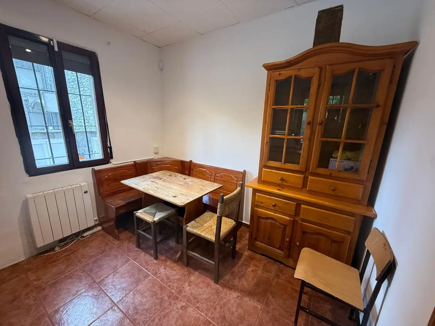 Esszimmer von Wohnung zur Miete in Colunga mit Heizung, Möbliert und Ofen