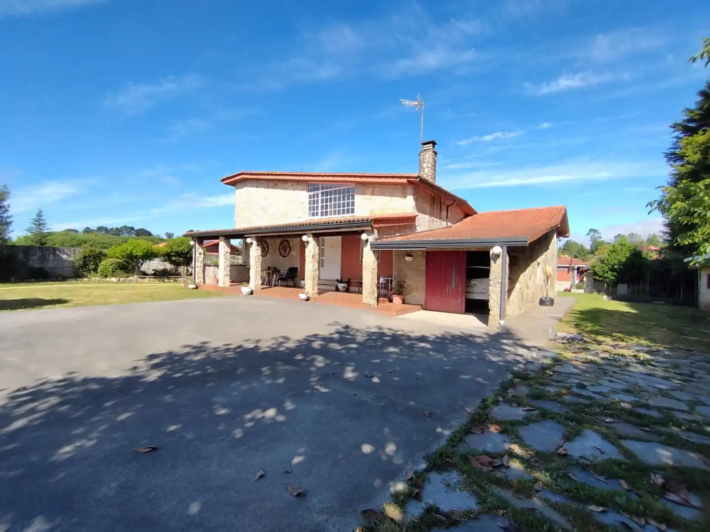 Vista exterior de Casa o chalet en venta en Cerceda con Calefacción, Terraza y Horno