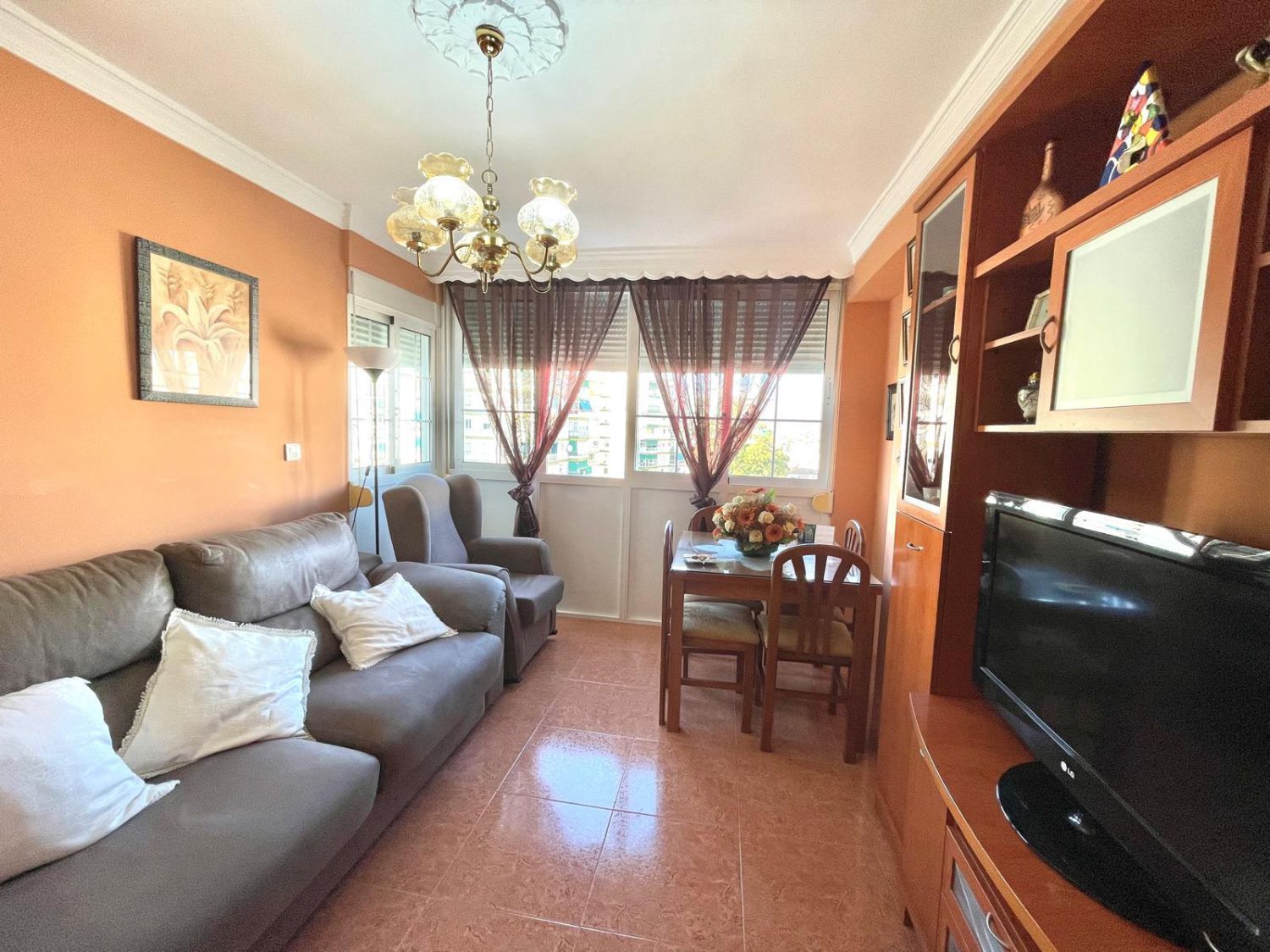 Sala de estar de Apartamento en venta en Vélez-Málaga con Piscina comunitaria