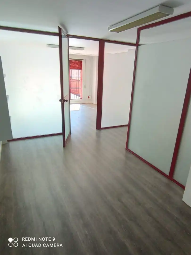 Oficina amb ascensor en venda a Centro