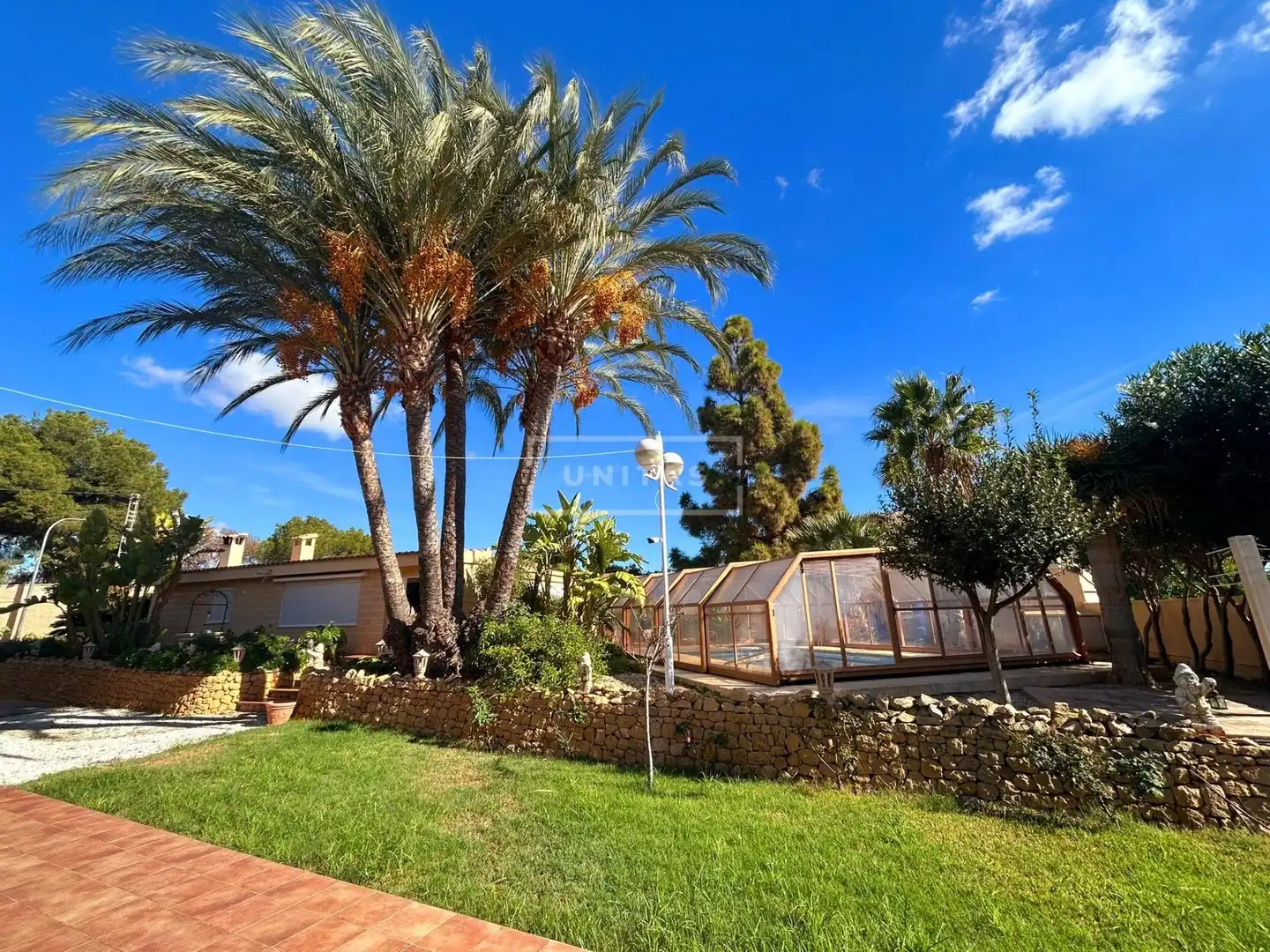 Jardí de Casa o xalet en venda en Alicante / Alacant amb Aire condicionat, Jardí privat i Terrassa