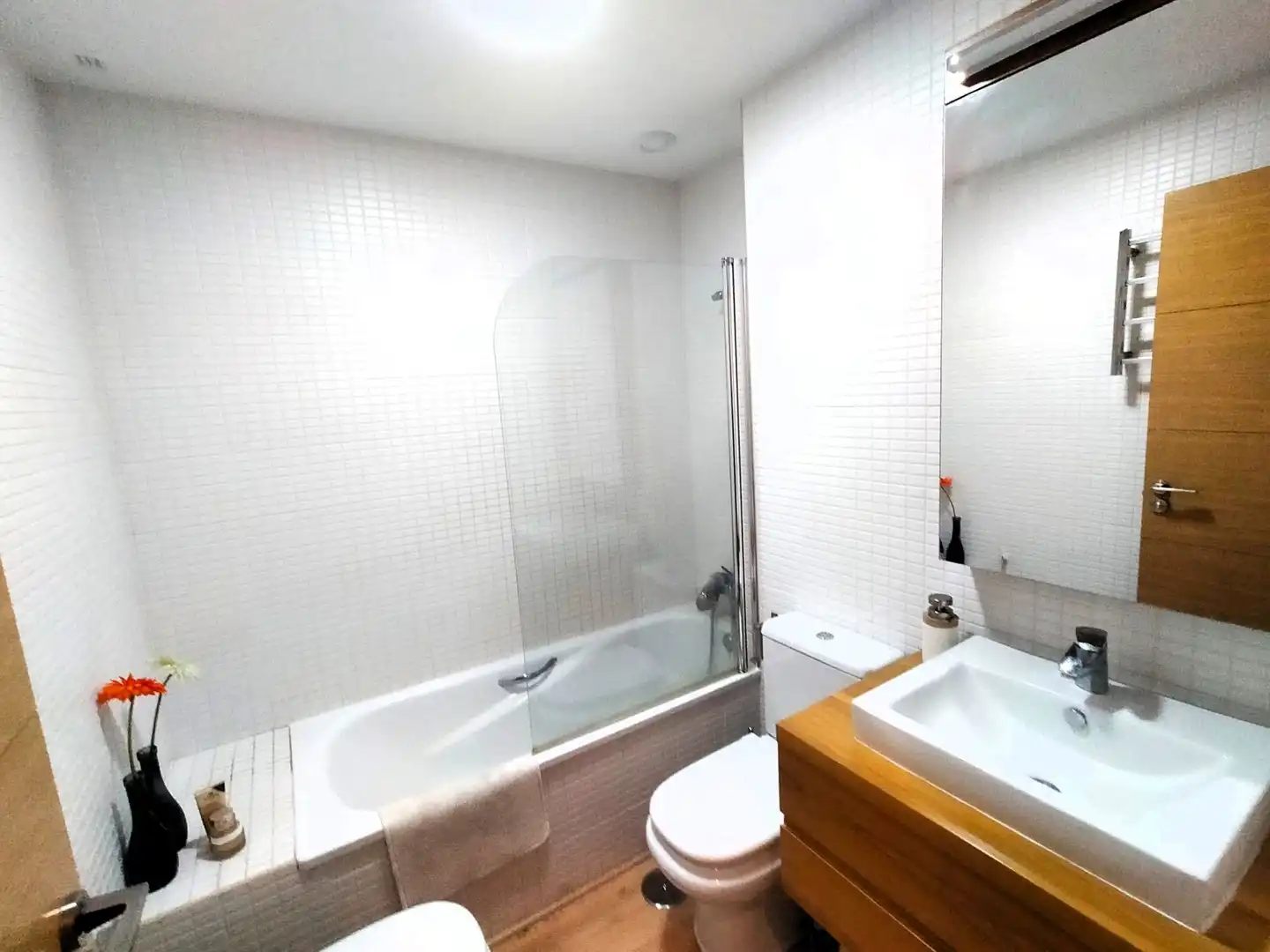 Baño de Piso de alquiler en La Línea de la Concepción con Amueblado