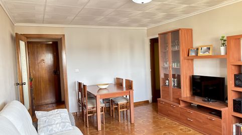 Foto 4 de Piso en venta en Del Cantábric, Badia del Vallès, Barcelona