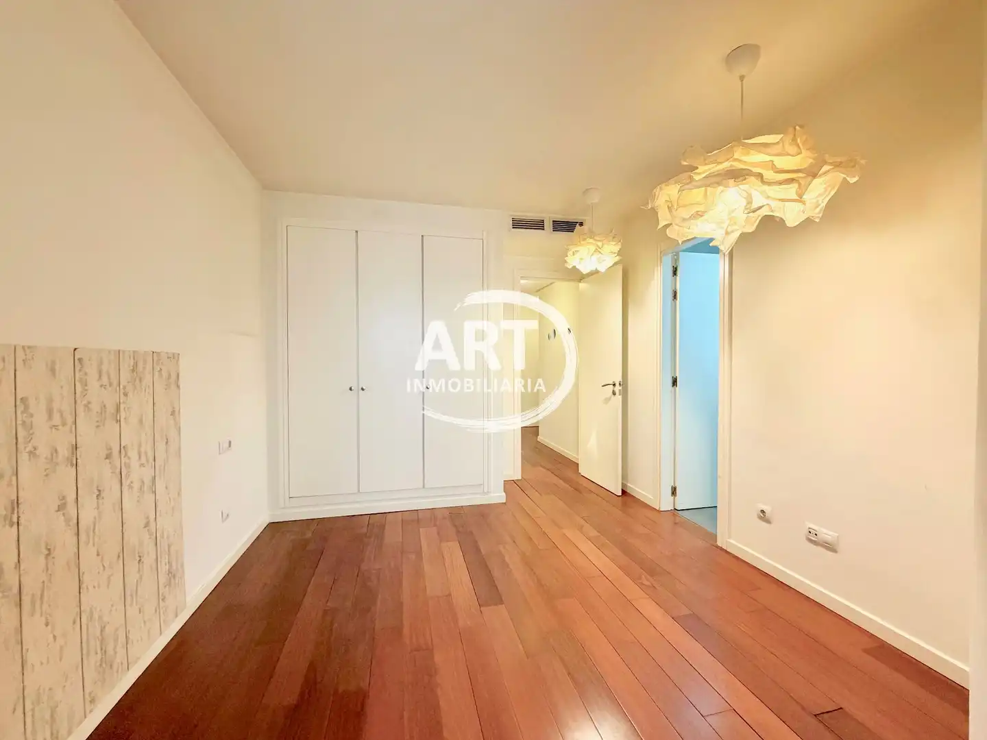 Bedroom of Flat for rent in Ciutat Vella 