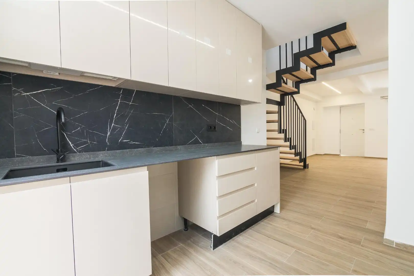 Cocina de Dúplex en venta en Elche / Elx con Terraza
