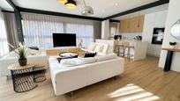 Living room of Flat for sale in Alicante / Alacant  with Air Conditioner, Heating and Oven