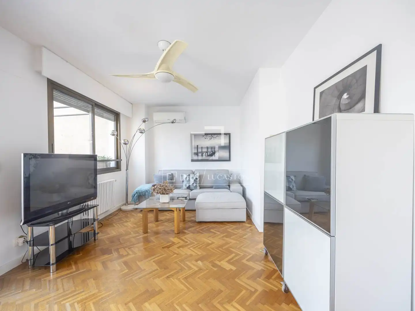 Sala d'estar de Àtic de lloguer en Valencia amb Aire condicionat, Calefacció i Parquet