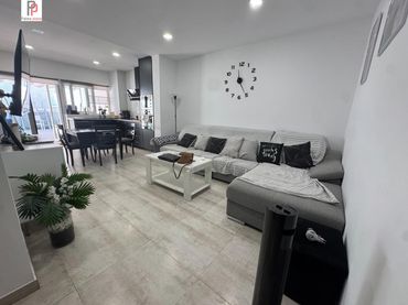 Bajo en venta en Llevant