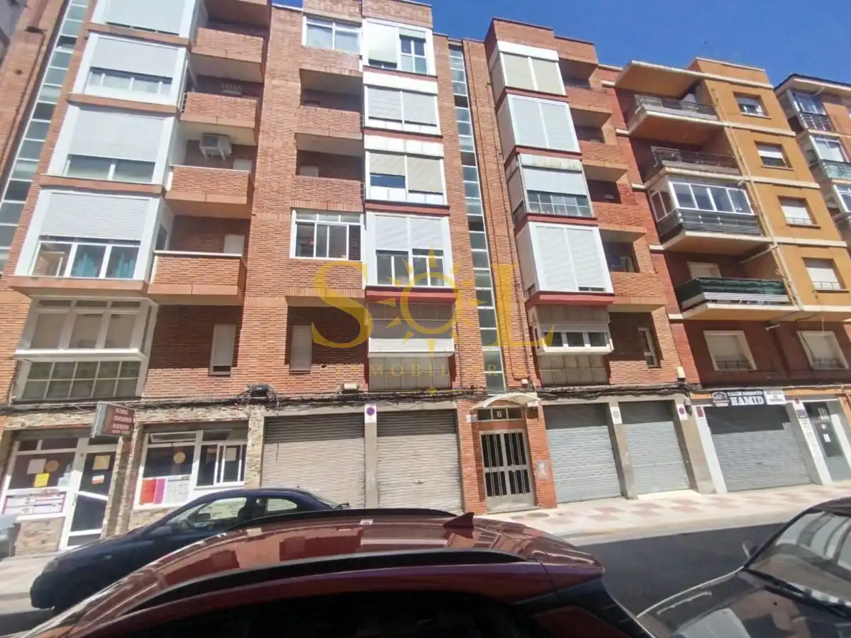 Flat for sale in Calle San Rafael, imagen 2