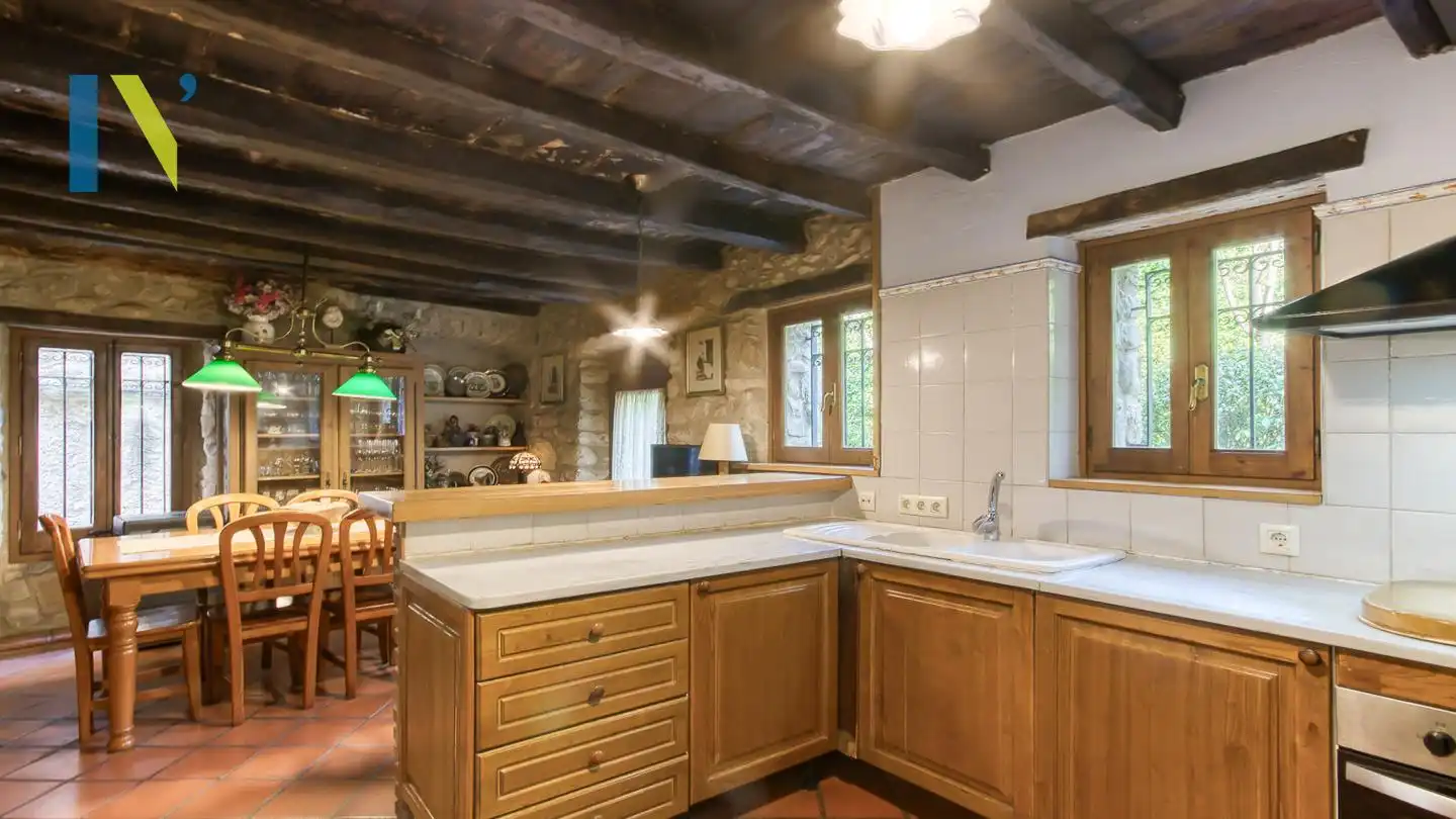 Cocina de Finca rústica en venta en Osor con Jardín privado y Terraza