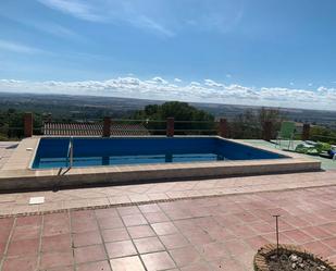 Swimming pool of House or chalet to rent in Almodóvar del Río  with Air Conditioner, Heating and Private garden