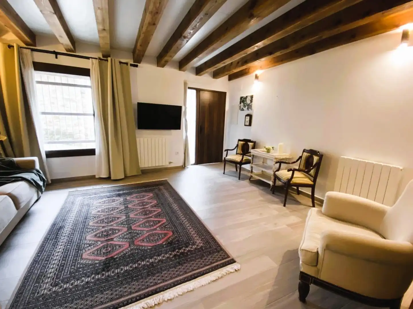 Sala d'estar de Finca rústica en venda en Olba amb Calefacció i Moblat