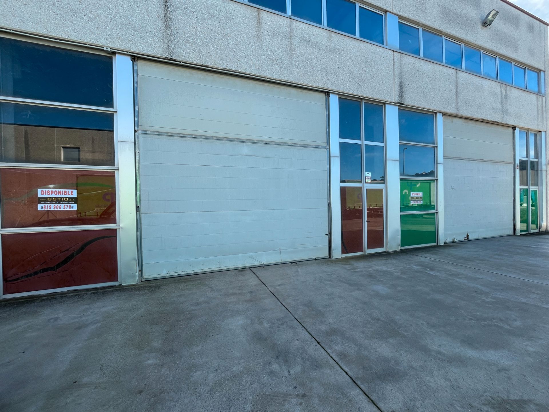 Industrial buildings to rent