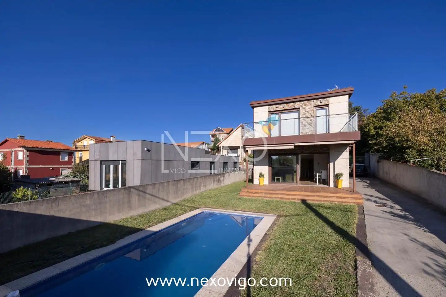 Exterior view of Houses for sale in Vigo   with Heating, Private garden and Terrace