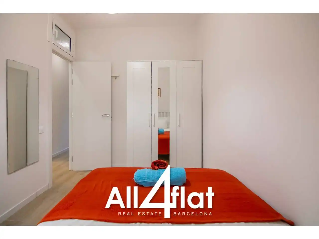 Bedroom of Flat for rent in Barcelona  with Furnished and Alarm