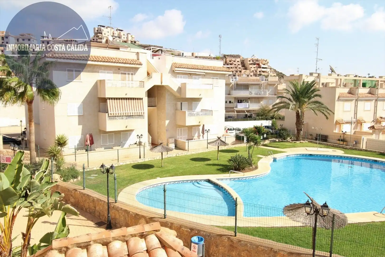 Außenansicht von Maisonette zum Verkauf in Águilas mit Privatgarten, Terrasse und Gemeinschaftspool