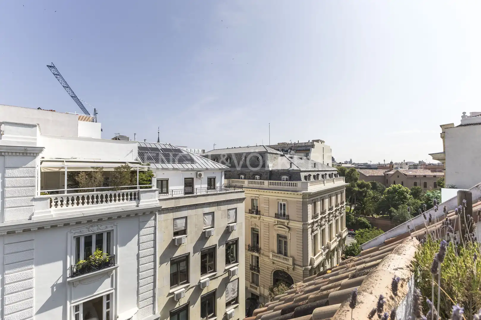 Vista exterior de Àtic en venda en Madrid amb Aire condicionat, Calefacció i Terrassa