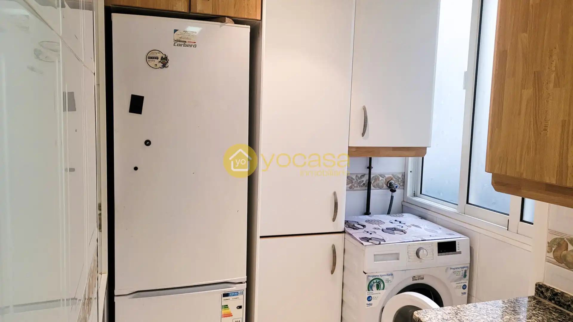 Cocina de Piso en venta en Barcelona con Balcón