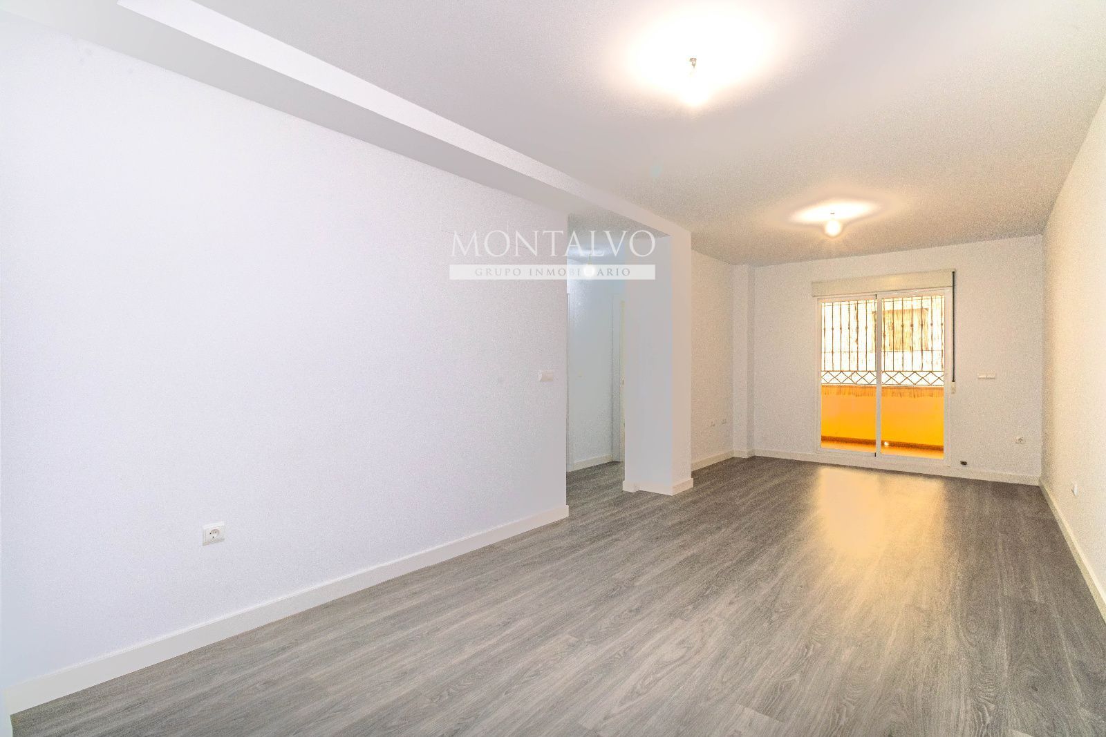 Flat to rent in Atarfe  with Storage room