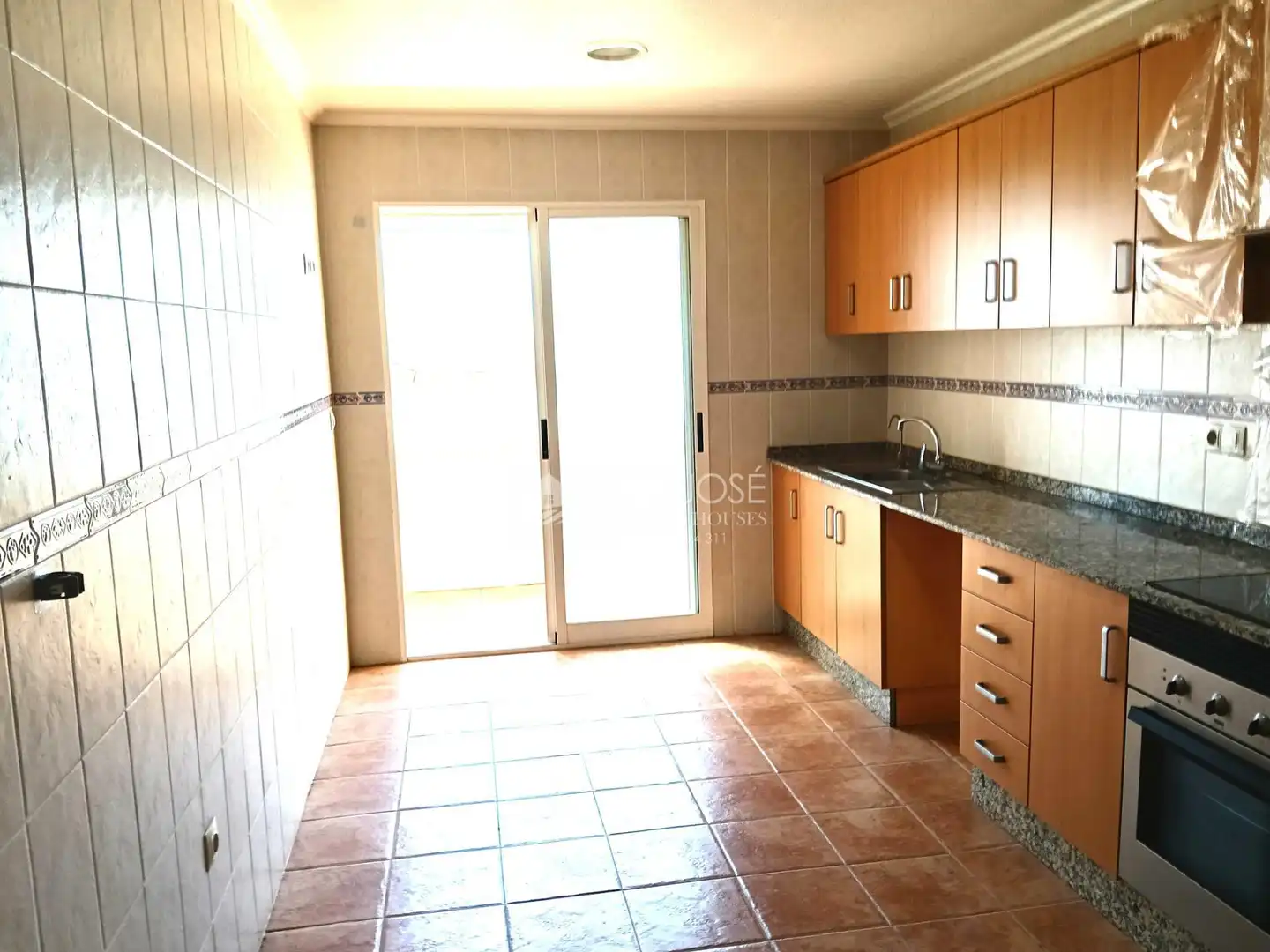Cocina de Piso en venta en Aspe con Terraza, Trastero y Balcón