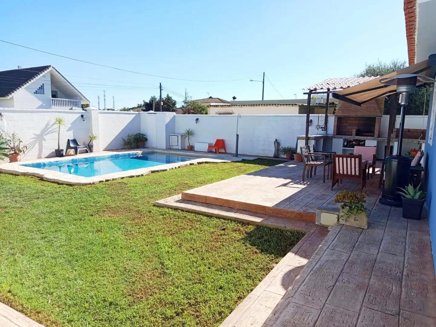 Swimming pool of Houses for sale in El Puerto de Santa María