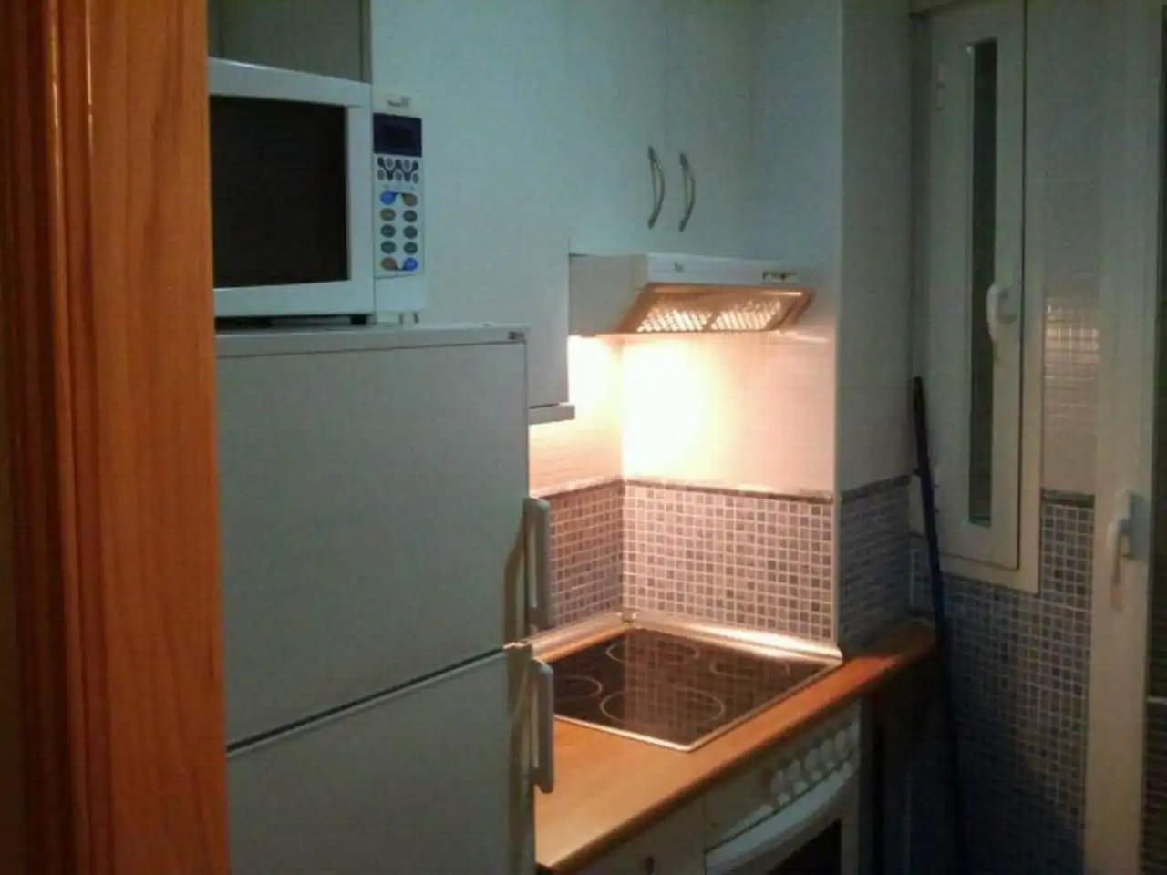 Apartamento de alquiler en Calle COVARRUBIAS, Avenida Europa - San Antón