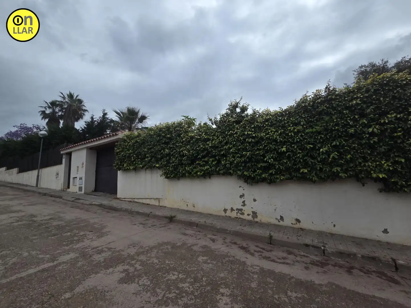 Vista exterior de Casa o xalet en venda en Cabrera de Mar amb Piscina comunitària