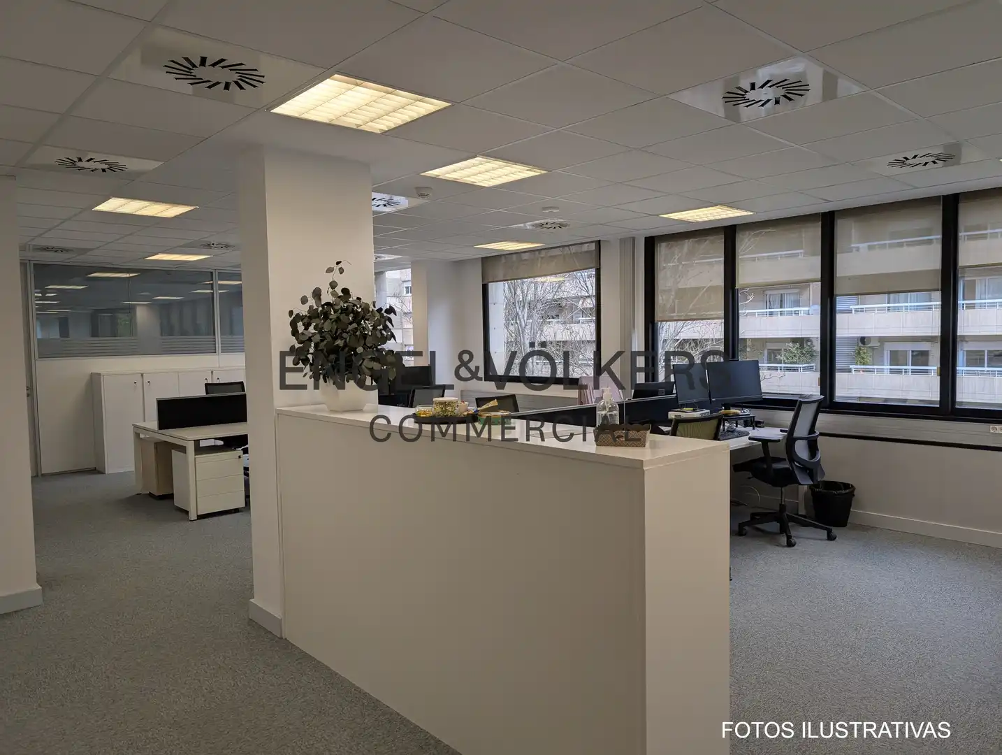 Office for rent in Barcelona  with Air Conditioner