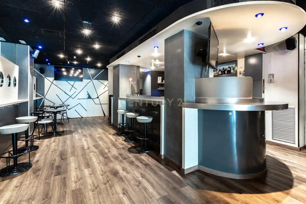Local comercial en venta en Carrer de Jacint Verdaguer, 36, bajos 3, Sant Joan Despí, Spain, imagen 7