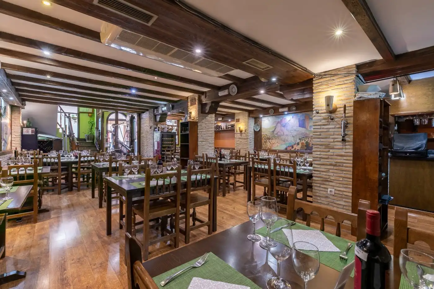 Local en venta en Jaca con Aire acondicionado, Terraza y Amueblado