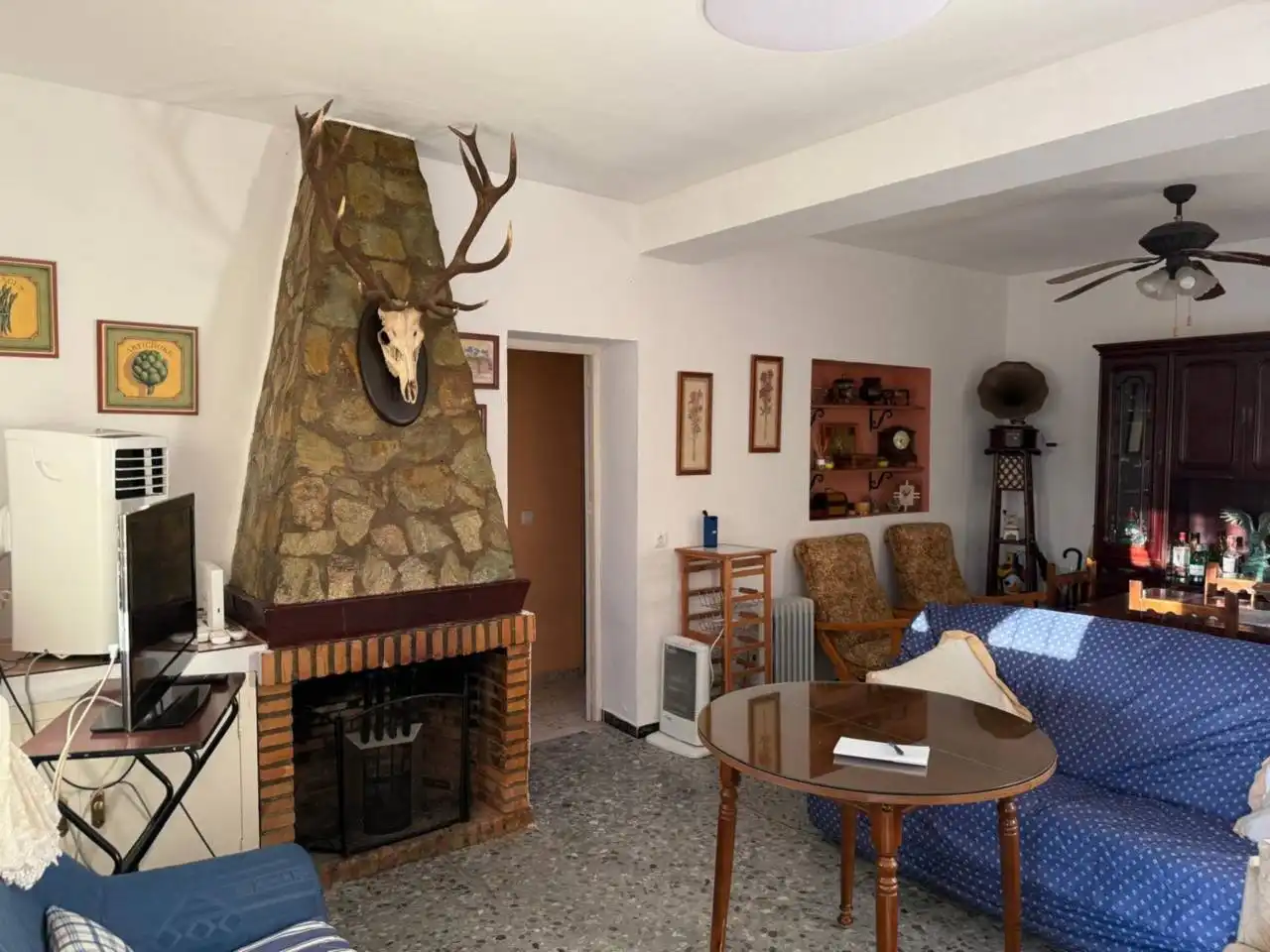 Sala de estar de Casa o chalet en venta en Carmona con Aire acondicionado, Calefacción y Jardín privado