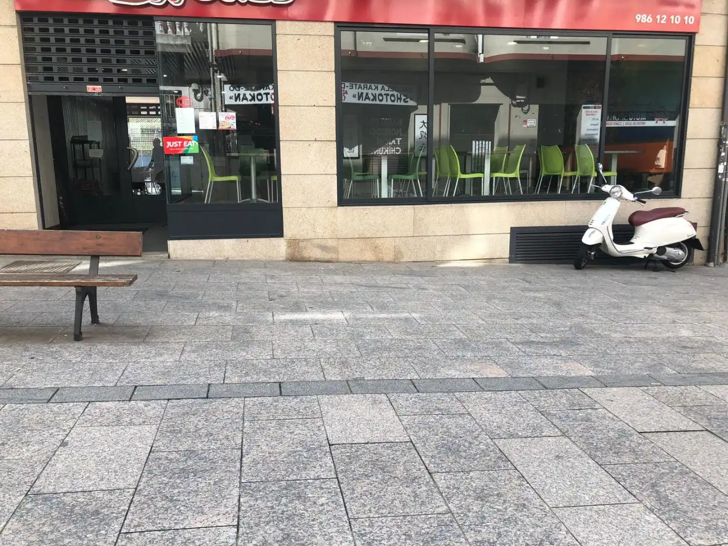Terraza de Local en venta en Vigo  con Calefacción, Parquet y Terraza