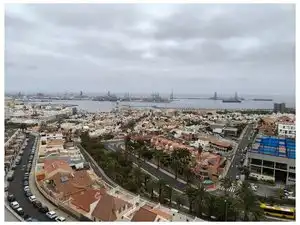 Vista exterior de Piso de alquiler en Las Palmas de Gran Canaria con Amueblado