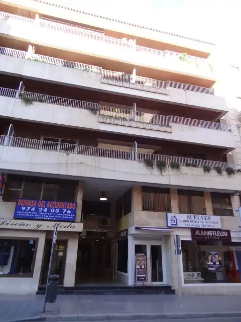 Local comercial en venda a C/ Coso Alto