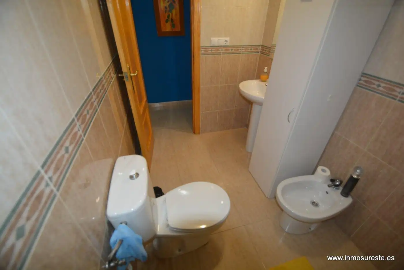 Baño de Piso en venta en Almoradí con Amueblado, Balcón y Piscina comunitaria