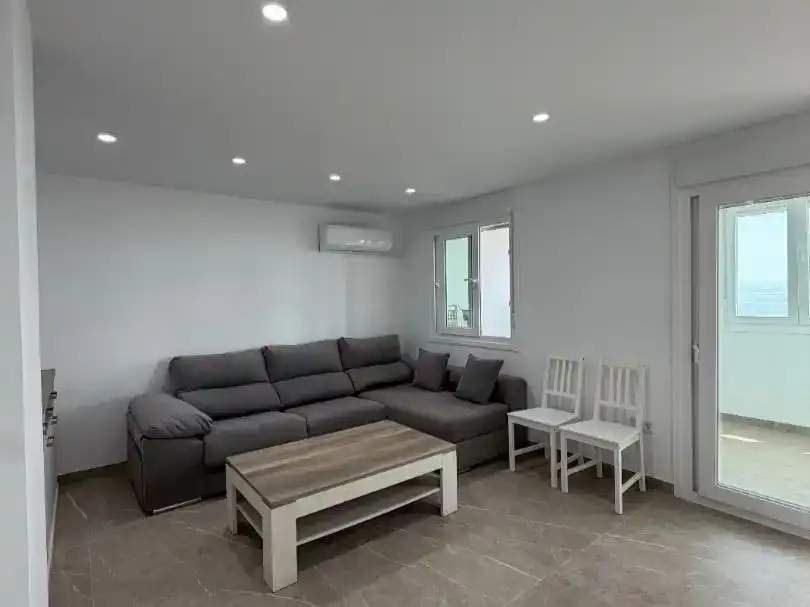 Sala d'estar de Pis per a compartir en Carretera de Cádiz