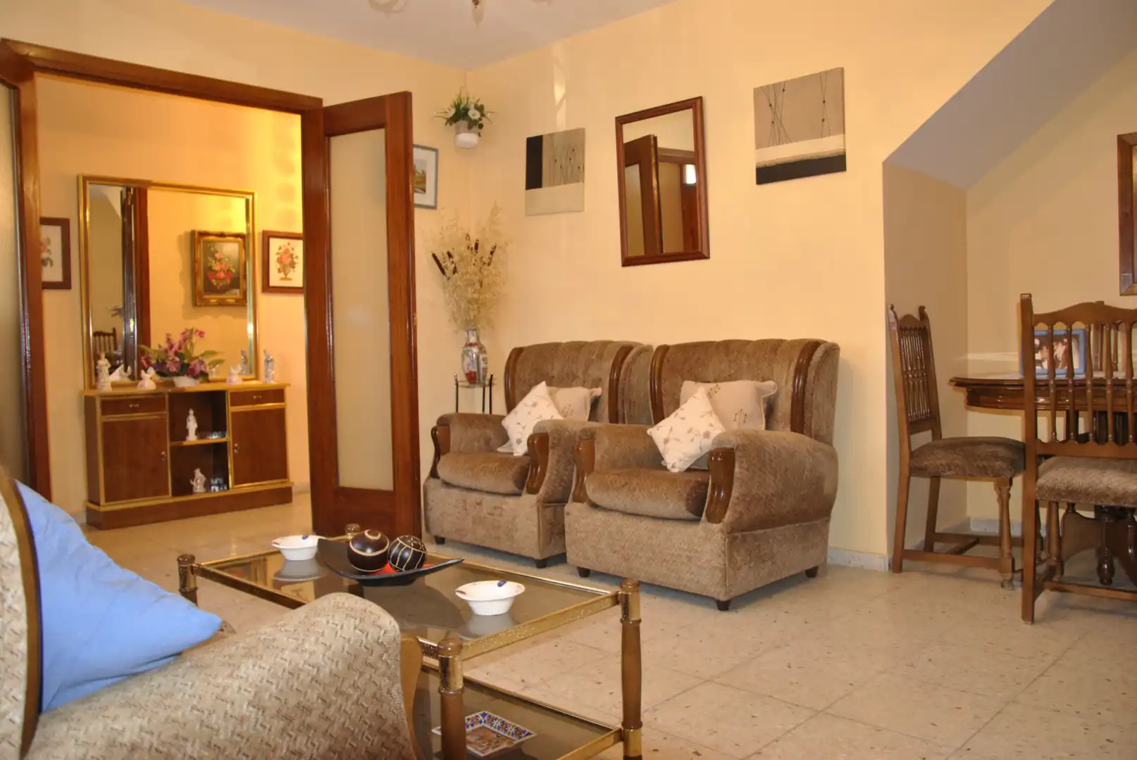 Sala de estar de Casa adosada en venta en Alagón del Río con Aire acondicionado, Calefacción y Jardín privado