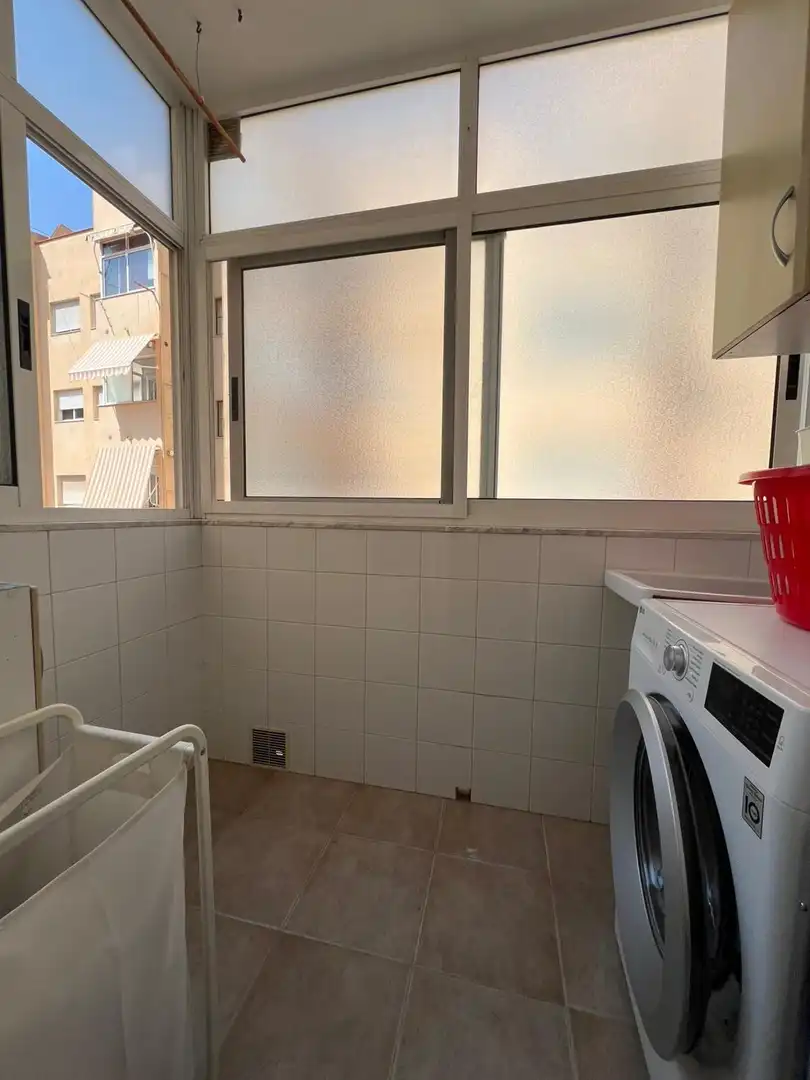 Bany de Pis de lloguer en Murcia amb Aire condicionat, Jardí privat i Traster