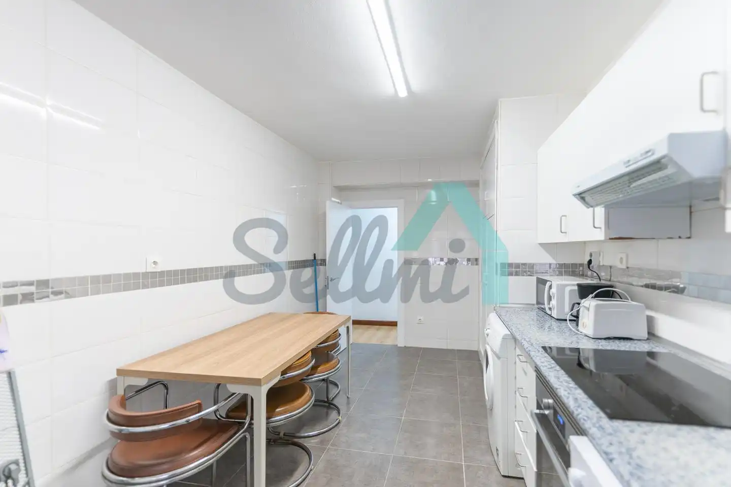 Kitchen of Flat for rent in Oviedo   with Heating, Parquet flooring and Furnished