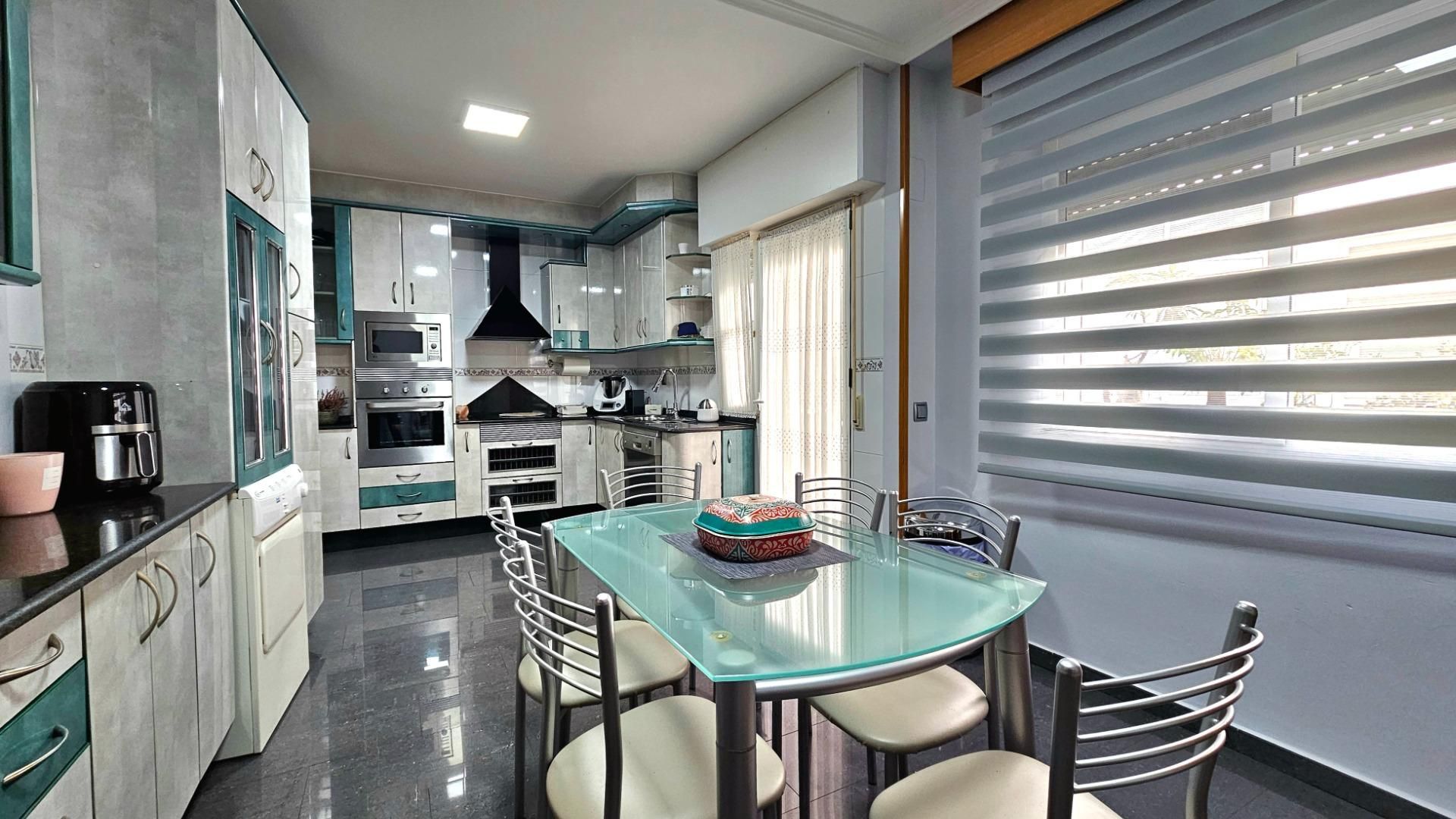 Kitchen of Flat for sale in La Unión  with Air Conditioner