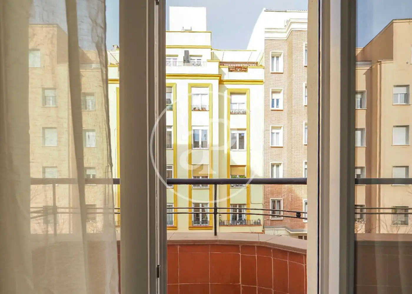 Terrassa de Pis en venda en Madrid amb Aire condicionat, Calefacció i Moblat