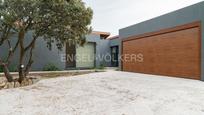 Exterior view of House or chalet for sale in Valdemorillo  with Air Conditioner, Heating and Private garden