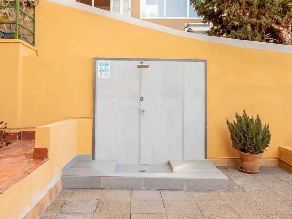 Vista exterior de Piso en venta en  Palma de Mallorca con Aire acondicionado, Terraza y Piscina