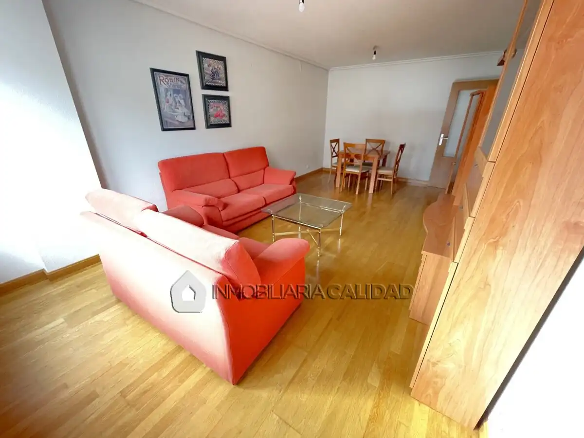 Living room of Flat for rent in Burgos  with Heating and Furnished