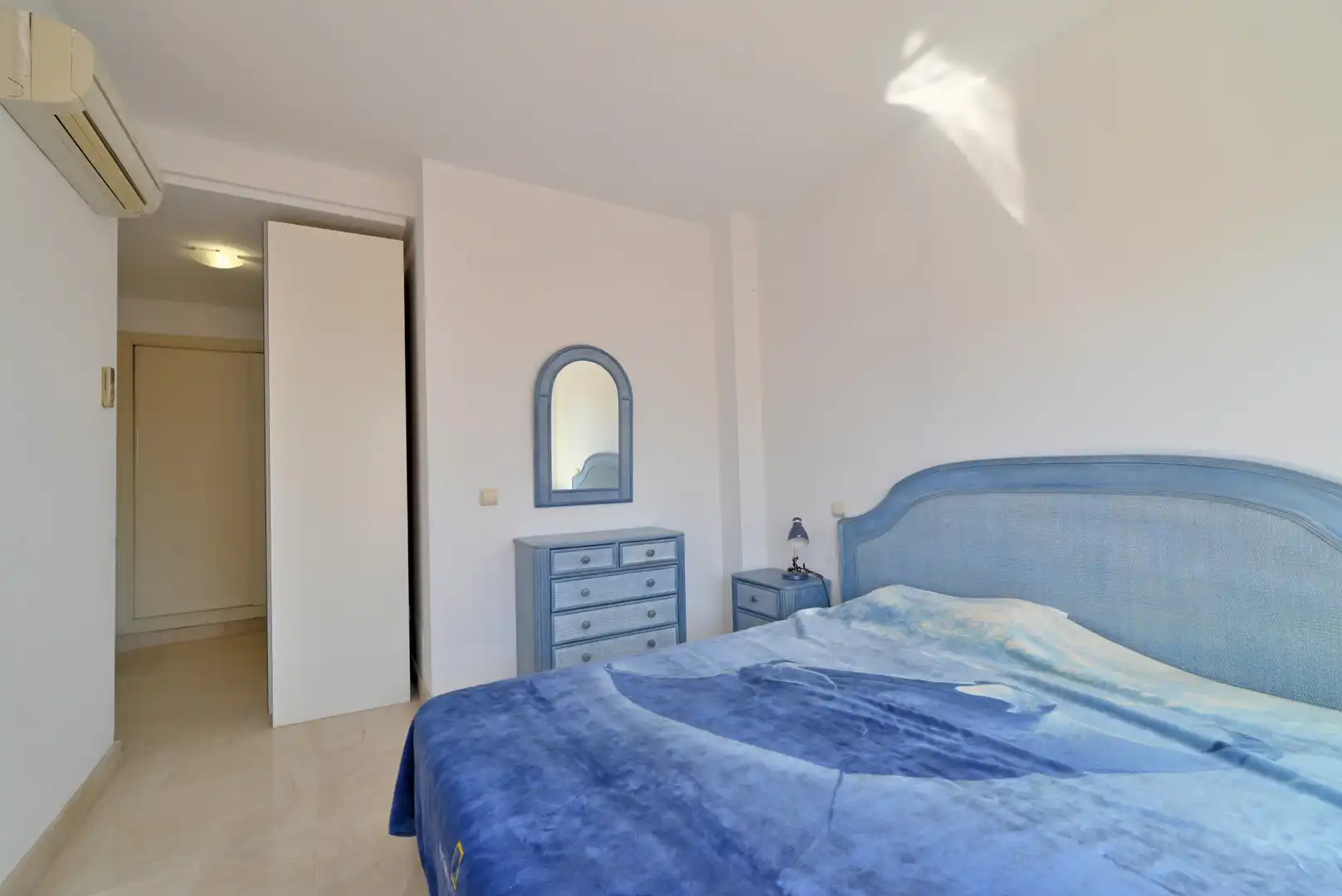 Apartment with pool for sale in Calahonda, imagen 8